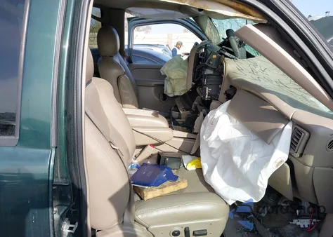 2005 Chevrolet Silverado 2500Hd Lt z USA, uszkodzony, nr VIN 1GCHK23285F816299